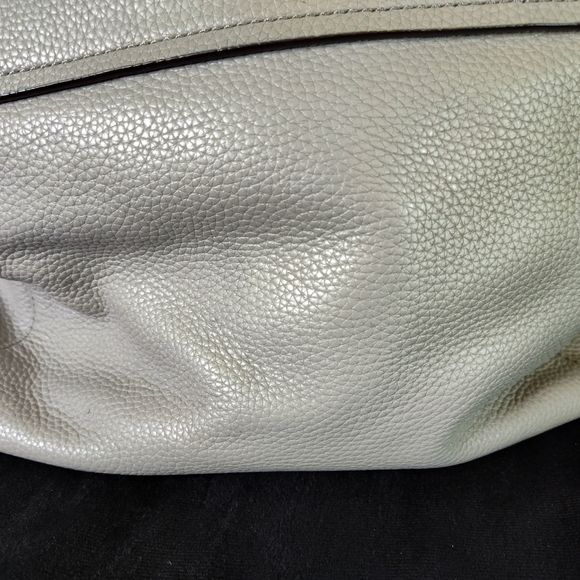 EUC Michael Kors Gray Gilmore - Picture 7 of 9